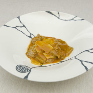Manzo Rendang con latte di cocco e curry
